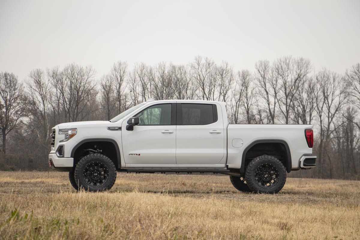Rough Country 4 Inch Lift Kit At4/Trailboss M1/M1 Fits Chevy/GMC 1500 (19-23) 27540