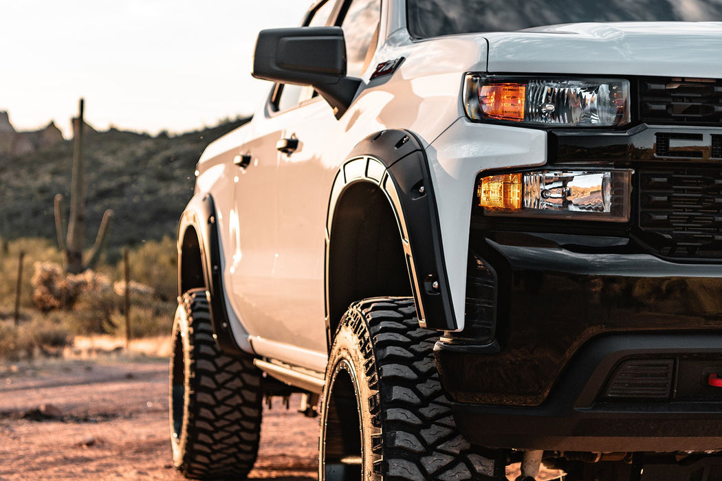 Rough Country Defender Pocket Fender Flares Chevy Silverado 1500 2Wd/4Wd (19-23) A-C12211-GBA