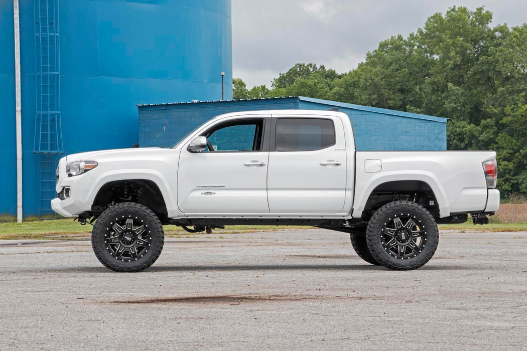 Rough Country 6 Inch Lift Kit Toyota Tacoma 2WD/4WD (2005-2015)