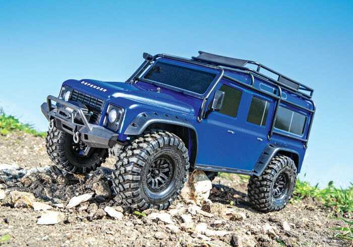 Traxxas 820564BLU 2.4GHz Land Rover Defender Crawler